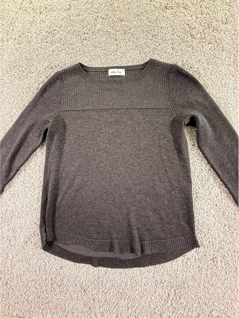 Melissa Paige Women's Gray Ribbed Scoop-Neck Sweater Size M